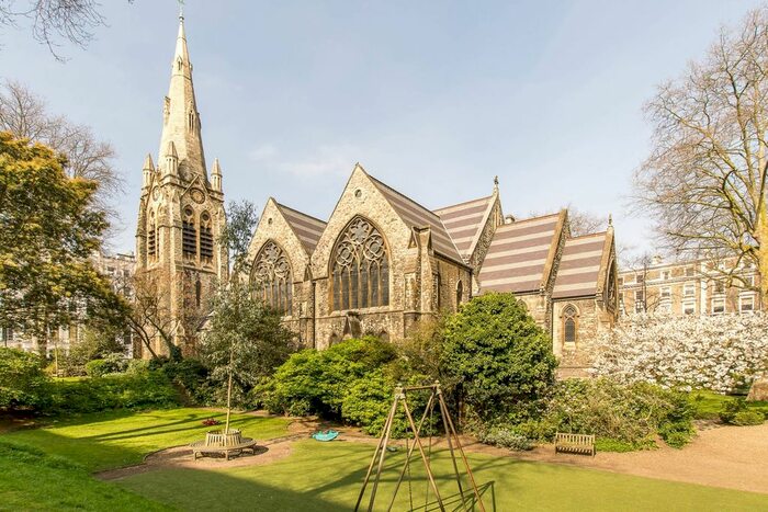 2 Bedroom Flat To Rent In Courtfield Gardens, South Kensington, London, SW5