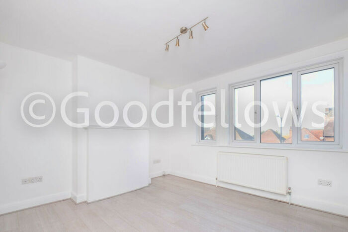 1 Bedroom Apartment To Rent In London Road, Cheam, Sutton, SM3