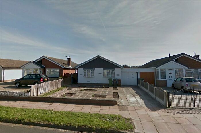 3 Bedroom Detached Bungalow For Sale In Kingston Crescent, Southport, PR9