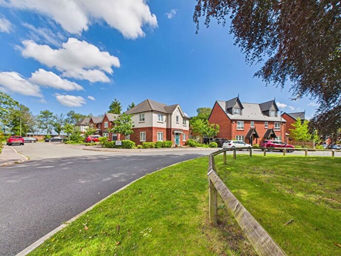 4 Bedroom Detached House For Sale In Sessile Close, Mossley Hill, Liverpool., L18