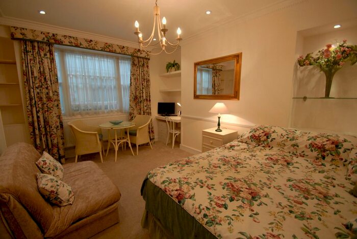 Studio To Rent In Craven Hill Gardens, London, W2