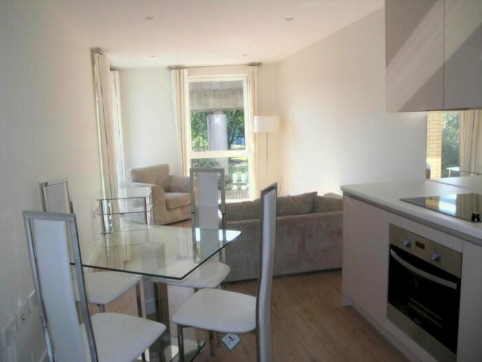 1 Bedroom Flat To Rent In Deals Gateway, London, SE13