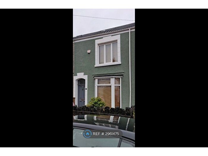 4 Bedroom Terraced House To Rent In Brynmill, Swansea, SA2
