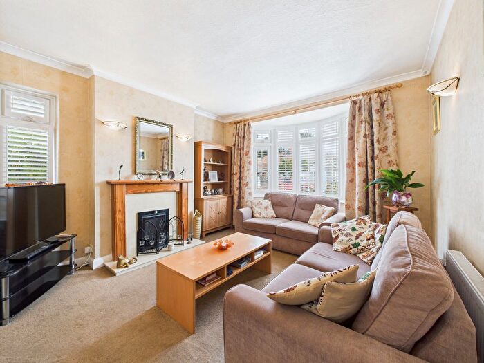 2 Bedroom Bungalow For Sale In Bush Hill, The Headlands, NN3