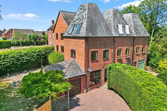 5 Bedroom End Of Terrace House For Sale In The Oast House, The Hop Kilns, Broughton Hackett, Worcestershire., WR7