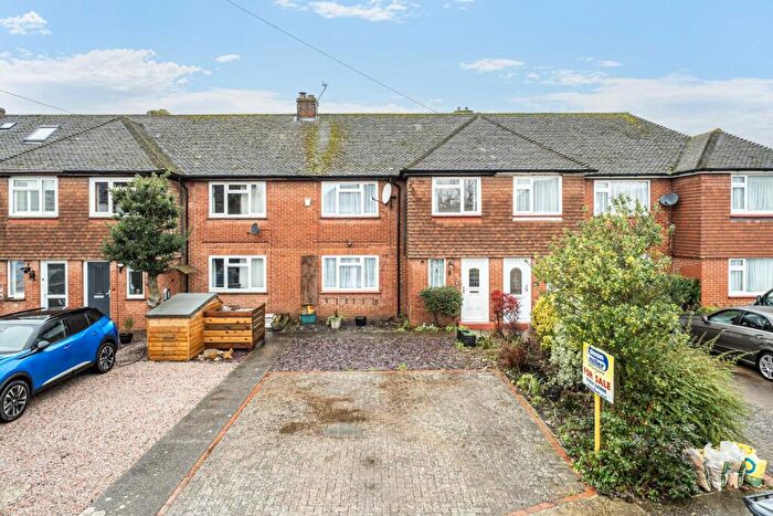 3 Bedroom Terraced House For Sale In Waghorn Road, Snodland, ME6