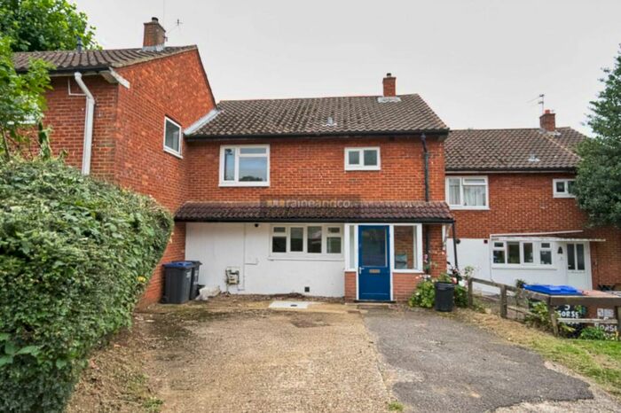 5 Bedroom Property To Rent In Gorse Close, Hatfield AL10