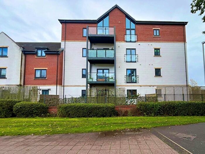 1 Bedroom Flat To Rent In Parkgate Mews, Shirley, Solihull, West Midlands, B90