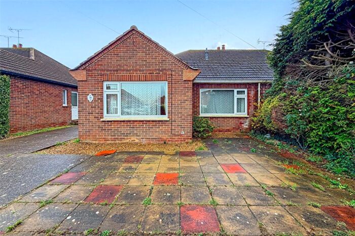 2 Bedroom Bungalow For Sale In Palmer Road, Angmering, Littlehampton, West Sussex, BN16