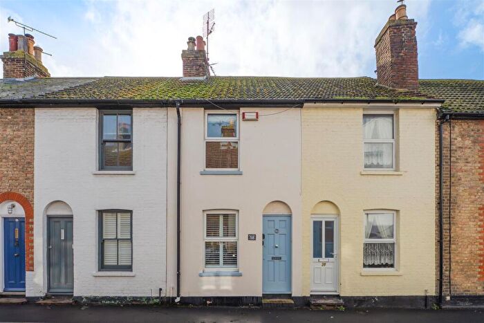 2 Bedroom Terraced House For Sale In Albert Street, Whitstable, CT5