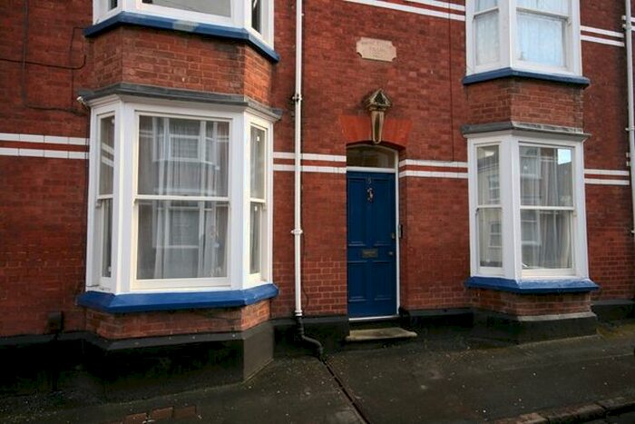 1 Bedroom Flat To Rent In Dinham Road, Exeter, EX4
