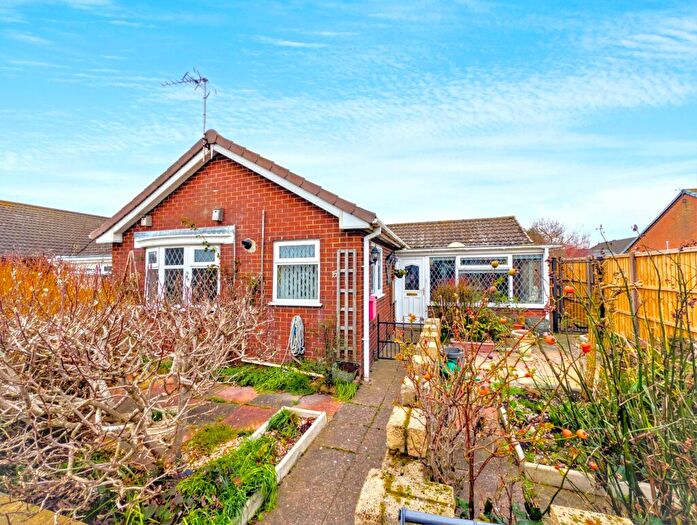 2 Bedroom End Of Terrace House For Sale In Scotts Close, Skegness, PE25