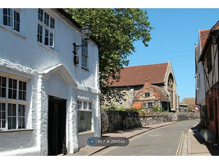 3 Bedroom Terraced House To Rent In St. Peters Street, Sandwich, CT13