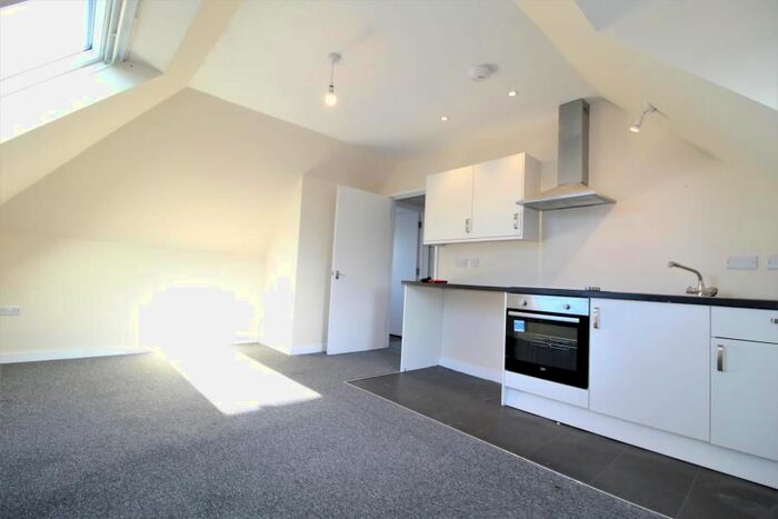 1 Bedroom Flat To Rent In Parkwood Road, Southbourne, Bournemouth BH5