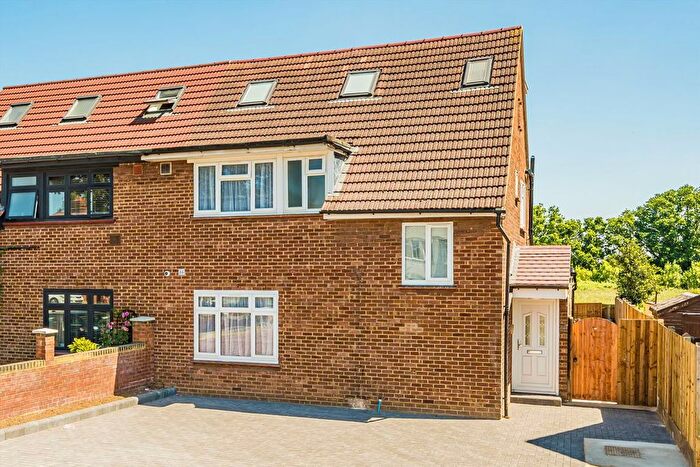 Studio To Rent In Hall Road, Isleworth, TW7
