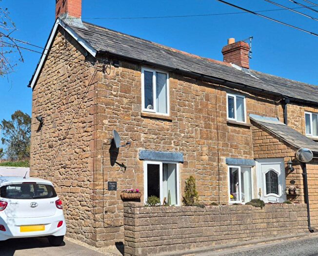 3 Bedroom End Of Terrace House For Sale In Yeovil Road, Tintinhull, Yeovil, Somerset, BA22