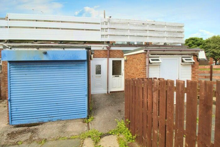 2 Bedroom Flat To Rent In Druridge Drive, Blyth, NE24
