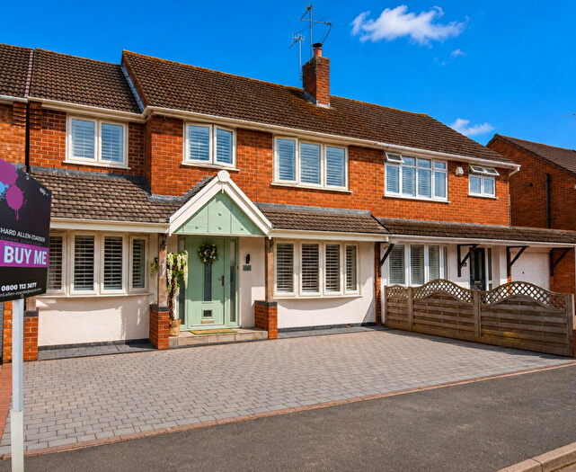 5 Bedroom Semi-Detached House For Sale In Beachcroft Road, Wall Heath, Kingswinford, DY6
