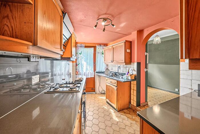 3 Bedroom Semi-Detached House For Sale In The Drive, Morden, SM4