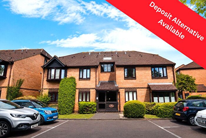 2 Bedroom Flat To Rent In Marwell Close, Romford, RM1