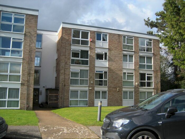 1 Bedroom Flat To Rent In Park Road, Beckenham, Kent, BR3