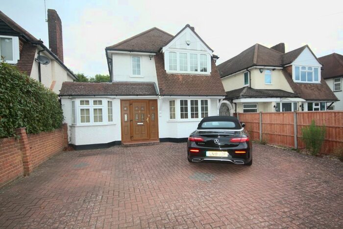 5 Bedroom Detached House To Rent In Thornbridge Road, Iver, SL0