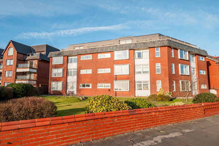 3 Bedroom Penthouse For Sale In Marine Drive, Fairhaven, FY8