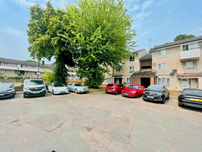 1 Bedroom Flat To Rent In Community Road, Greenford, UB6