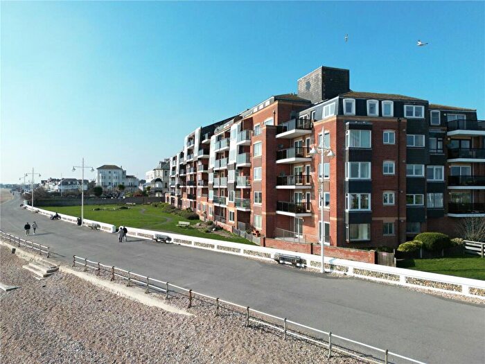 1 Bedroom Flat To Rent In Rock Gardens, Bognor Regis, PO21