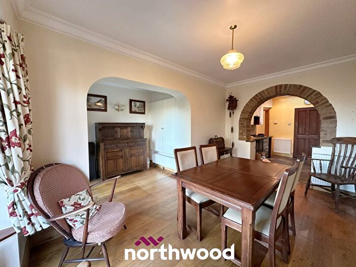 3 Bedroom Bungalow For Sale In High Street, Dunsville, Doncaster, DN7