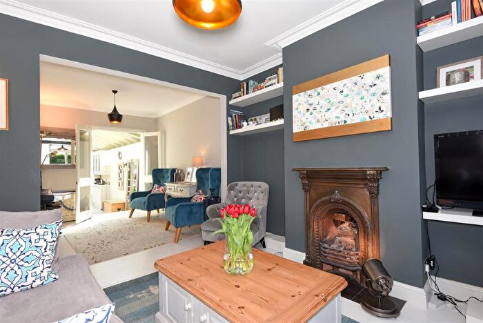 3 Bedroom Terraced House To Rent In South Worple Way, East Sheen, SW14