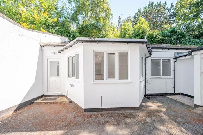 1 Bedroom Flat To Rent In Highgate Close, Highgate, London, N6