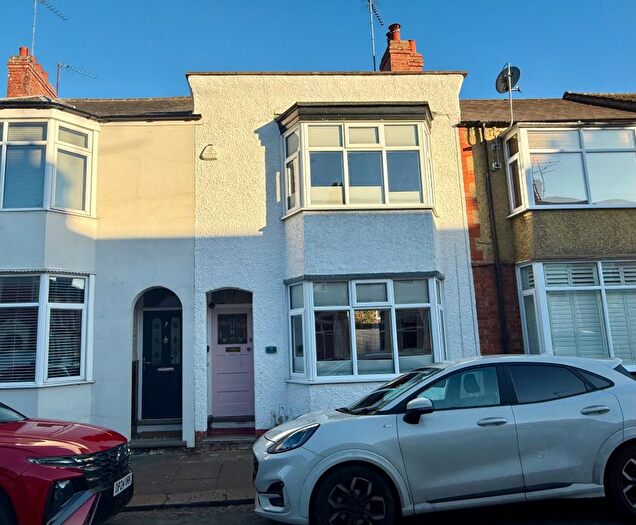3 Bedroom Terraced House For Sale In Thursby Road, Abington, NN1