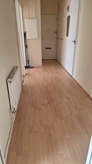 2 Bedroom Flat To Rent In Fontley Way, Farnborough House Fontley Way, SW15