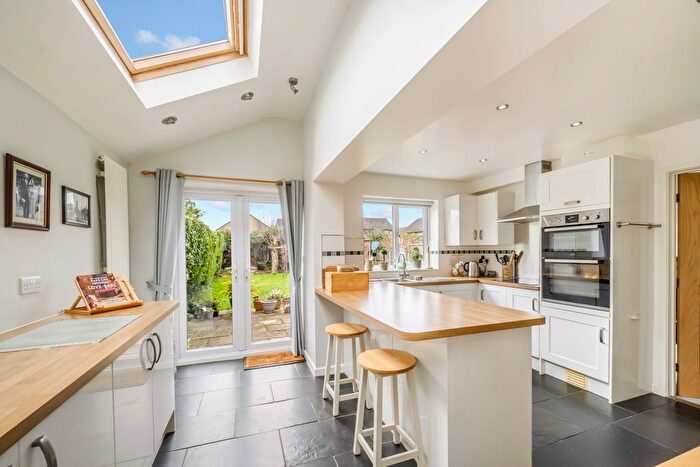 4 Bedroom Detached House For Sale In Pheasant Way, Cirencester, GL7