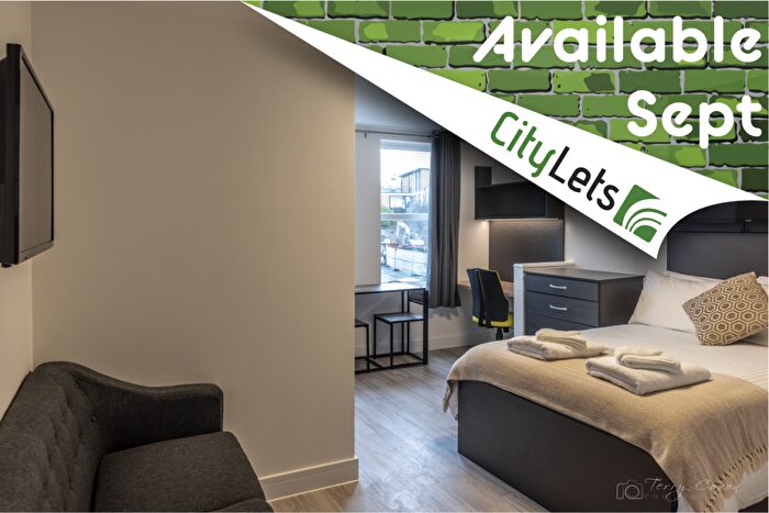 Studio To Rent In - Derrys Villas, Flat, PL4