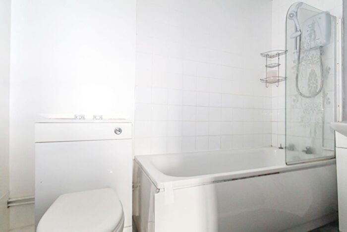 1 Bedroom Flat For Sale In Peveril Road, Itchen, SO19