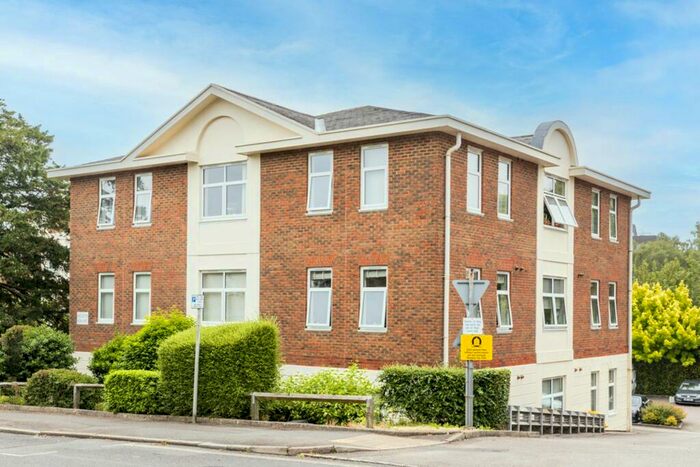 Studio For Sale In Boltro Road, Haywards Heath, RH16