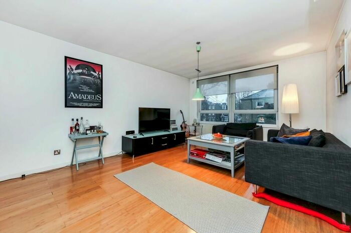 1 Bedroom Flat To Rent In Jacobin Lodge, Hillmarton Road, London, N7