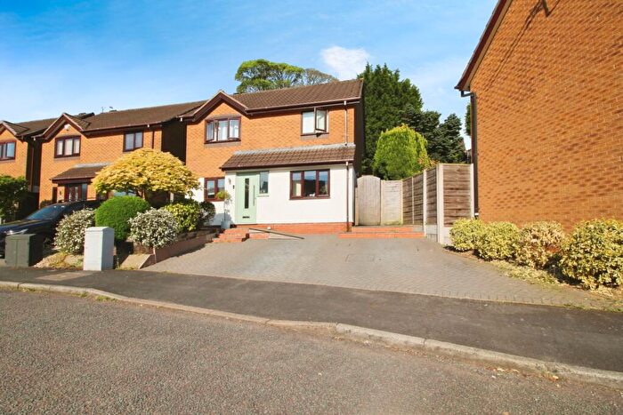 3 Bedroom Detached House To Rent In Melford Drive, Macclesfield, Cheshire, SK10