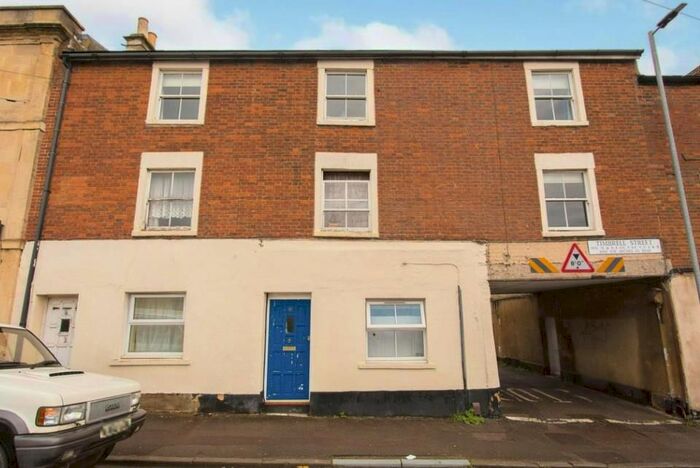 1 Bedroom Flat To Rent In Timbrell Street, Trowbridge, BA14