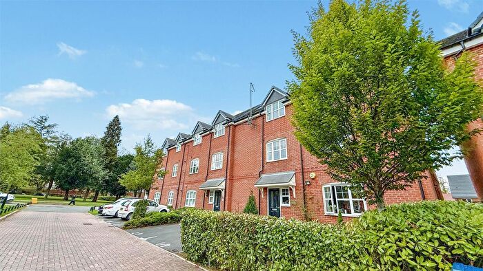 2 Bedroom Flat For Sale In Ward Place, Selly Oak, Birmingham, B29