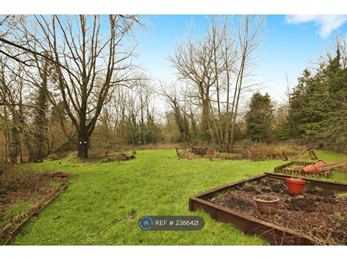 1 Bedroom Detached House To Rent In Off Pendell Road, Bletchingley, RH1