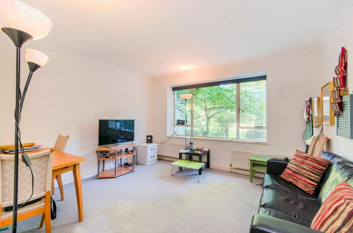 1 Bedroom Flat To Rent In Philbeach Gardens, Earls Court, London, SW5
