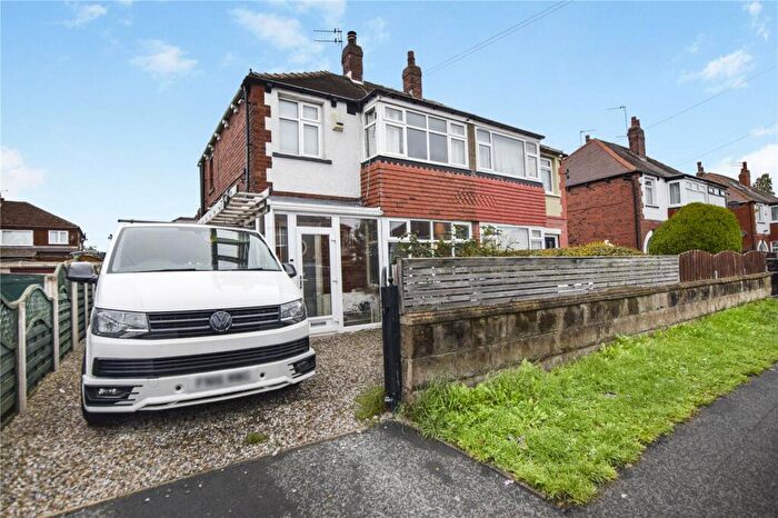 2 Bedroom Semi-Detached House For Sale In Waincliffe Drive, Leeds, West Yorkshire, LS11