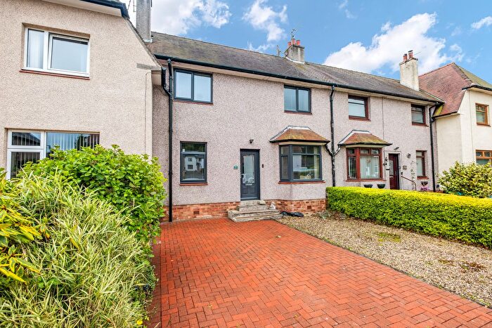 3 Bedroom Terraced House For Sale In Lyndhurst Avenue, Dundee, DD2