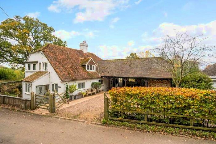 4 Bedroom House For Sale In Gate Cottage, Haw Farm, Ashampstead, RG18