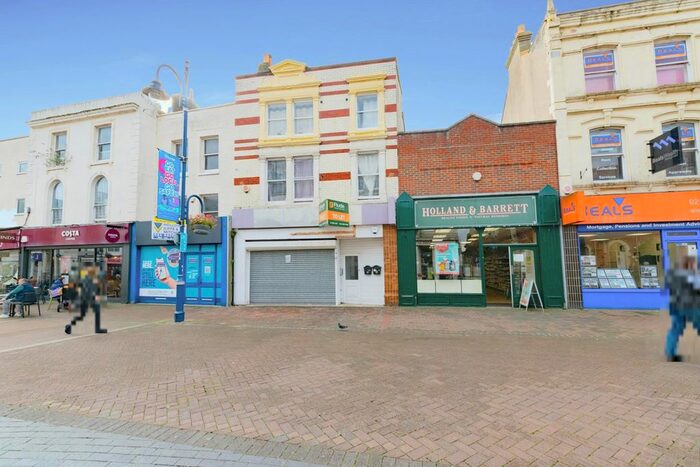2 Bedroom Flat To Rent In South Loading Road, High Street, Gosport PO12
