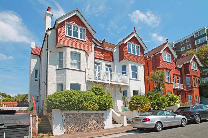 4 Bedroom Semi-Detached House For Sale In Belle Vue Gardens, Brighton, BN2