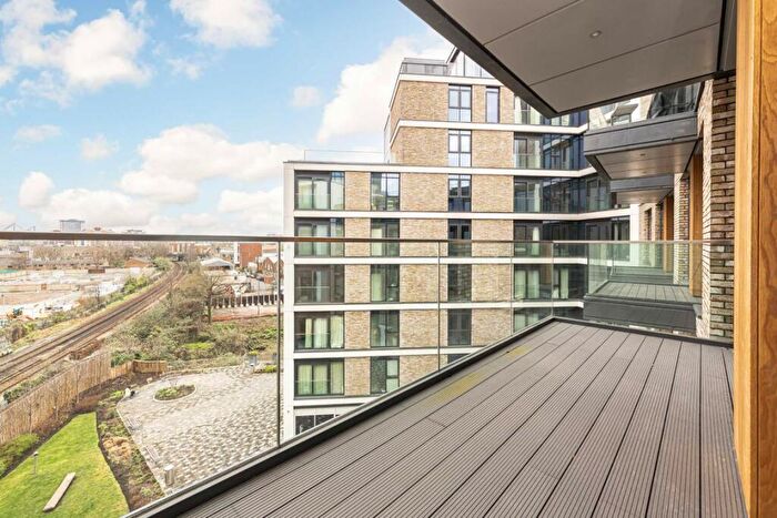1 Bedroom Flat For Sale In Harbour Avenue, Chelsea, SW10